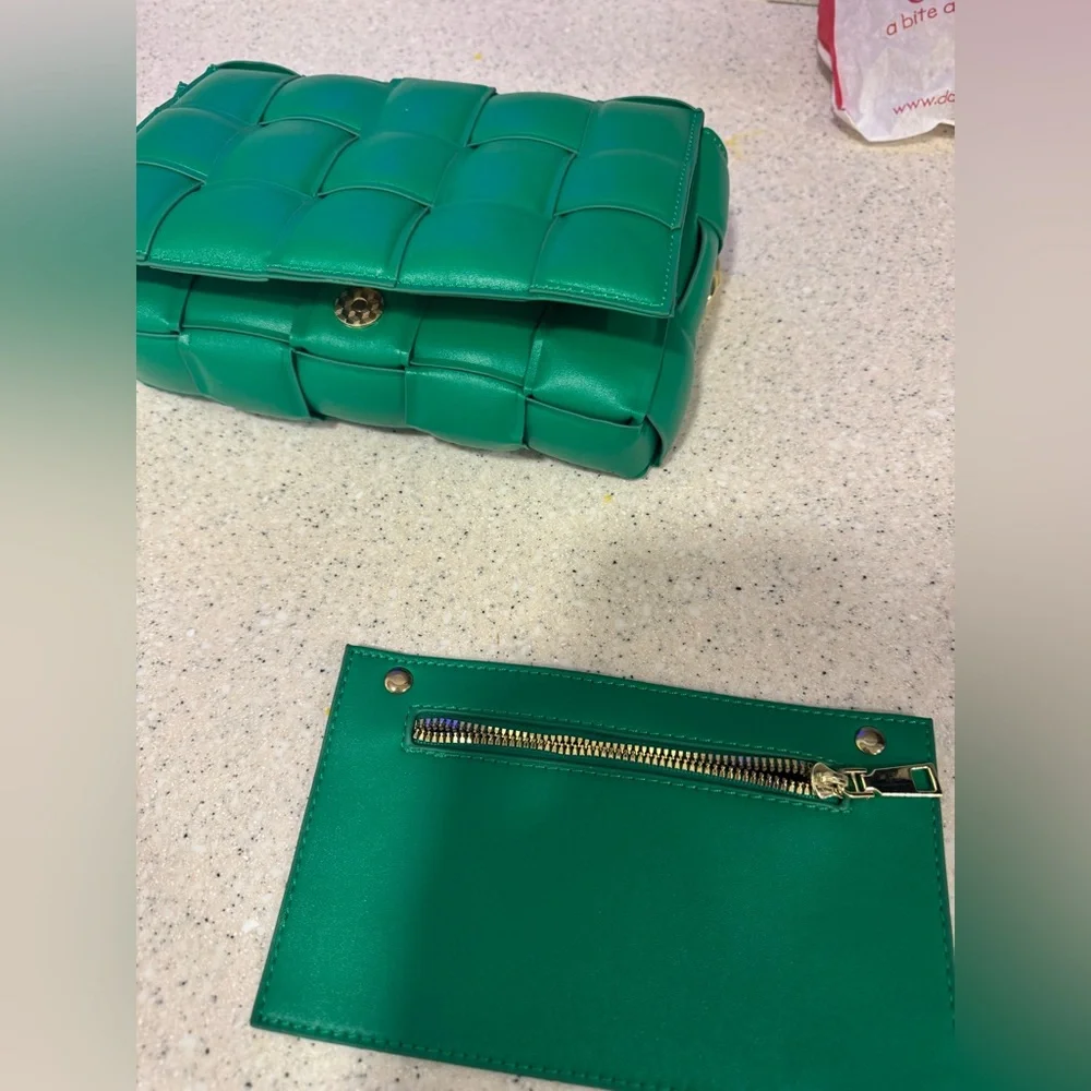 Green Woven Leather Shoulder Bag - Picture 9 of 14